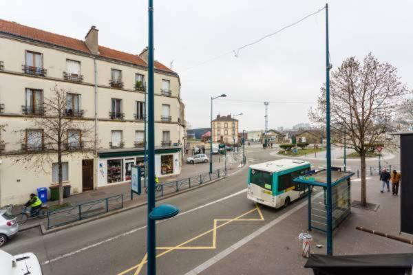 Cmg - Edouard Vaillant 3 Pantin Exterior photo